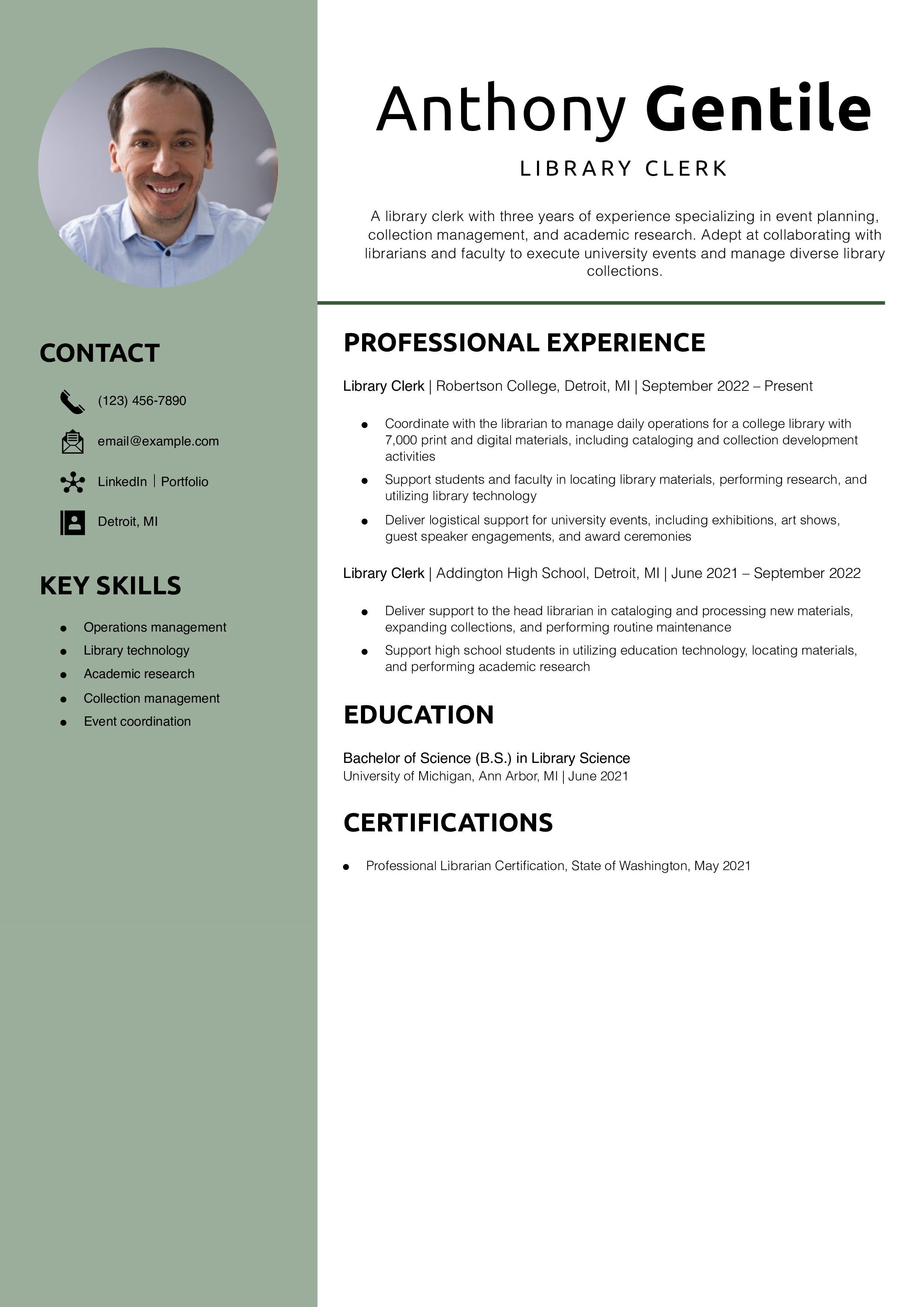 Library Clerk Resume Example