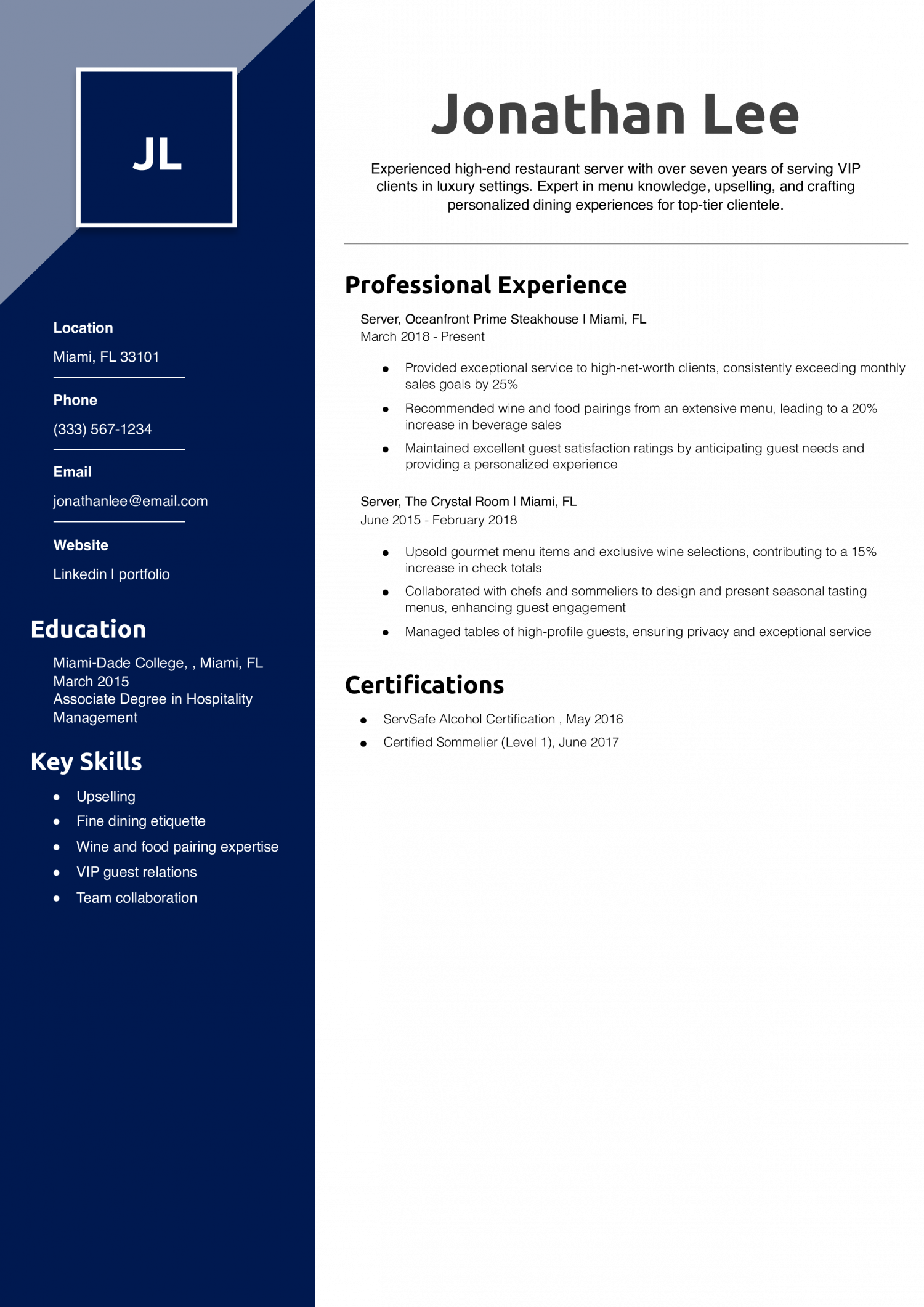 High-End Restaurant Server Resume Example
