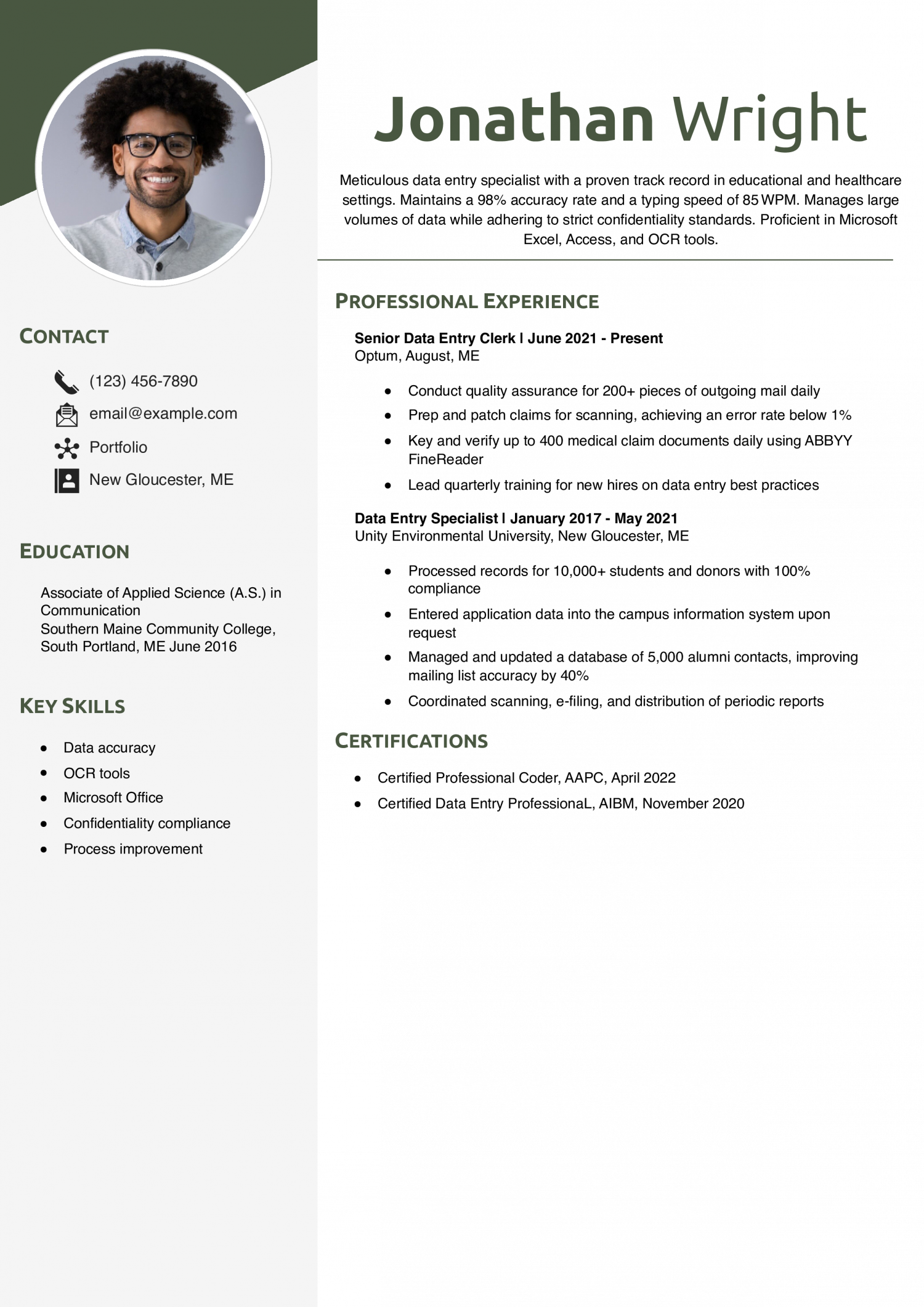 Data Entry Specialist Resume Example