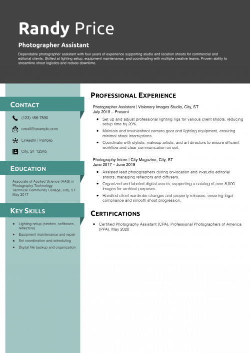 Photographer Assistant Resume Example